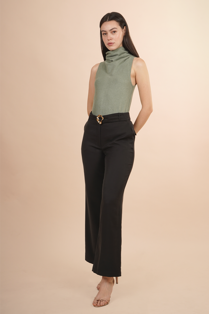 Pantalón Negro con Cinturón y Hebilla 261047